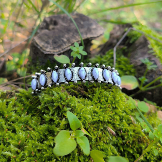 "Mystic Howlite Cuff"  Χειροπέδα 