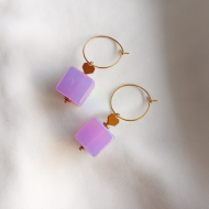 "Purple Cube Gold" Σκουλαρίκια κρίκοι με μωβ κύβους